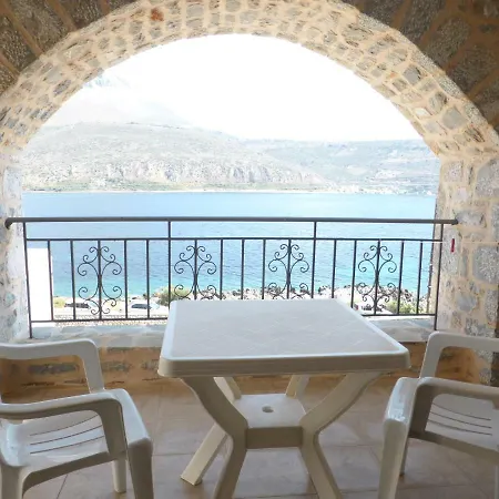 Aedon & Itylos Seaside Karavostasi Apartment